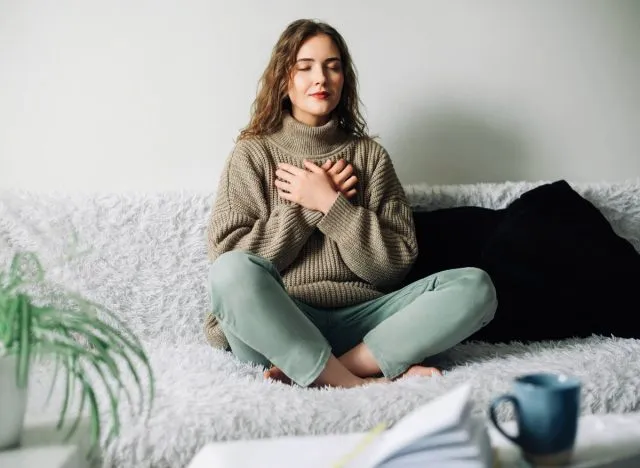 Empty room with centered soft light source